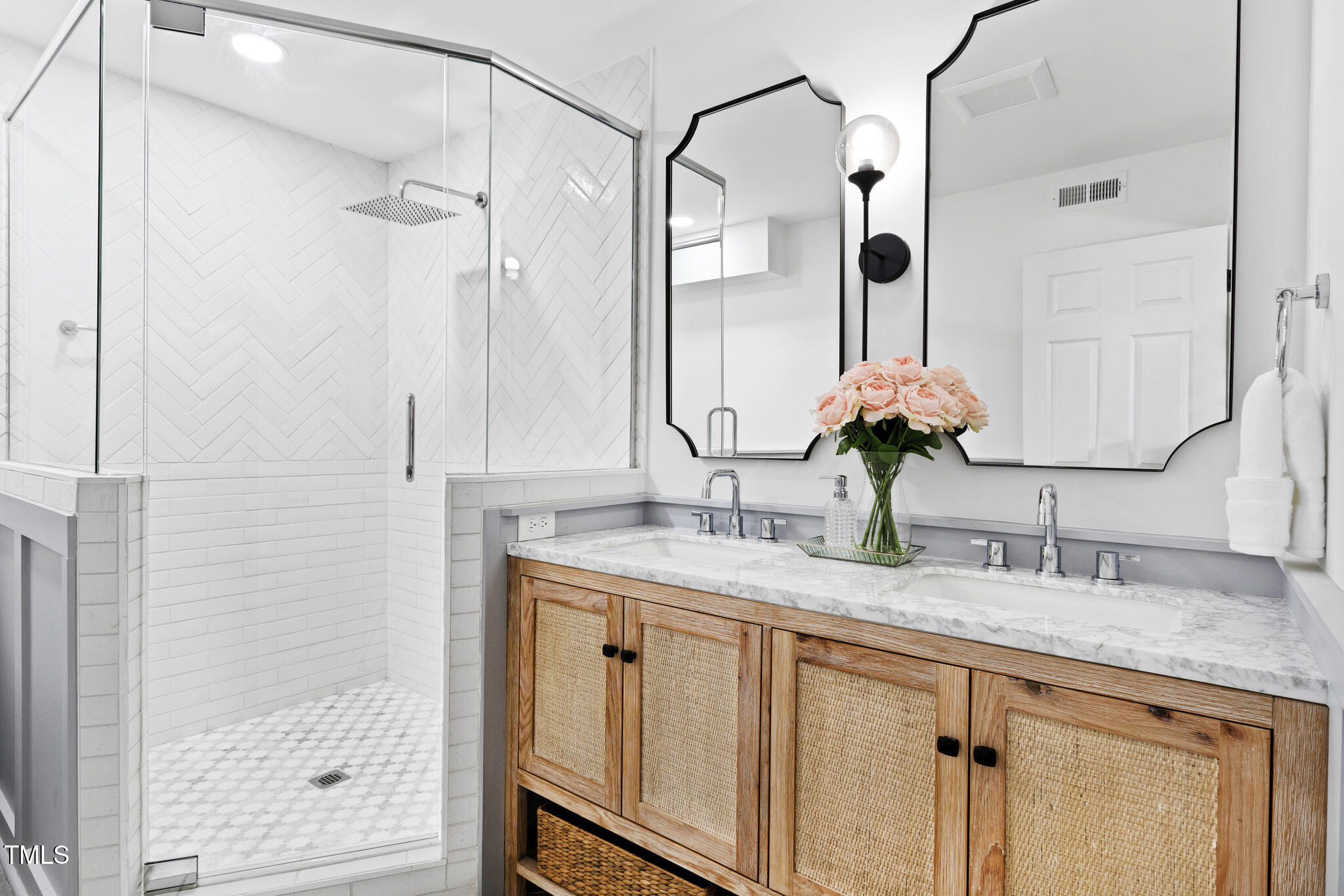 947 Manchester Drive