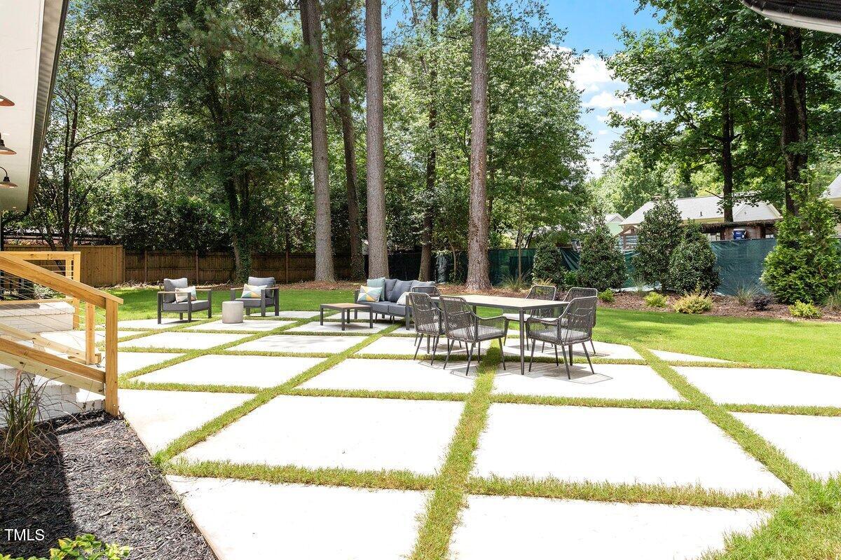 3032 Dixon Road