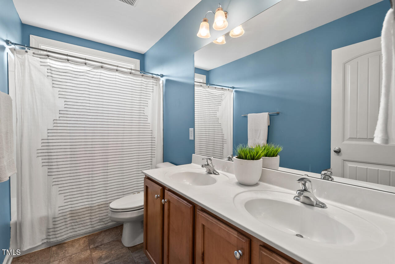 1504 Hemlock Hill Drive