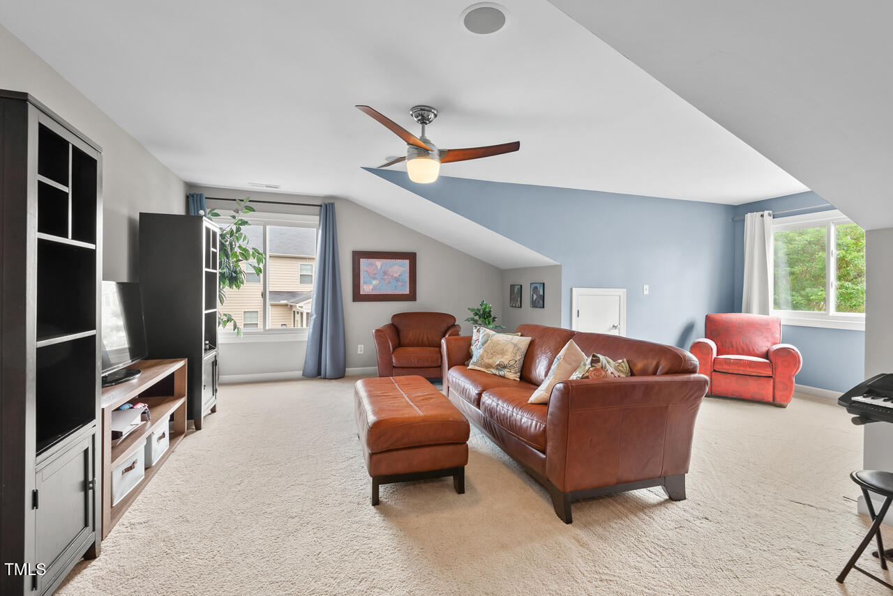 1504 Hemlock Hill Drive