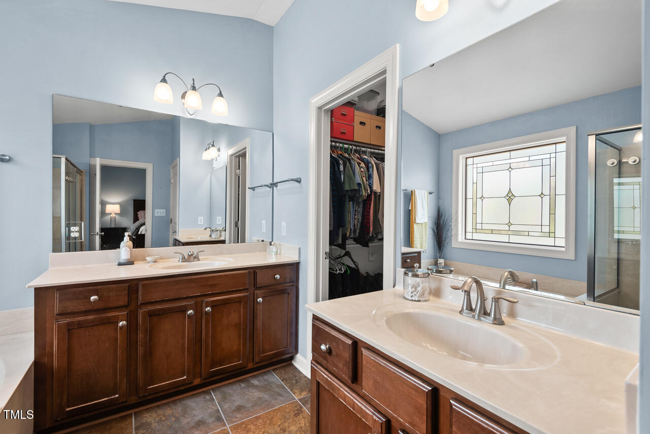 1504 Hemlock Hill Drive