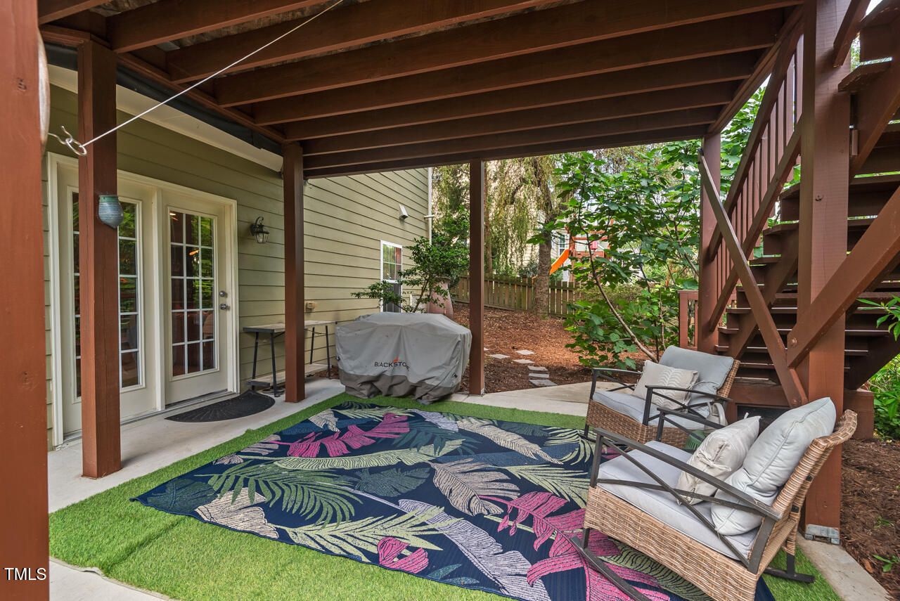 1504 Hemlock Hill Drive