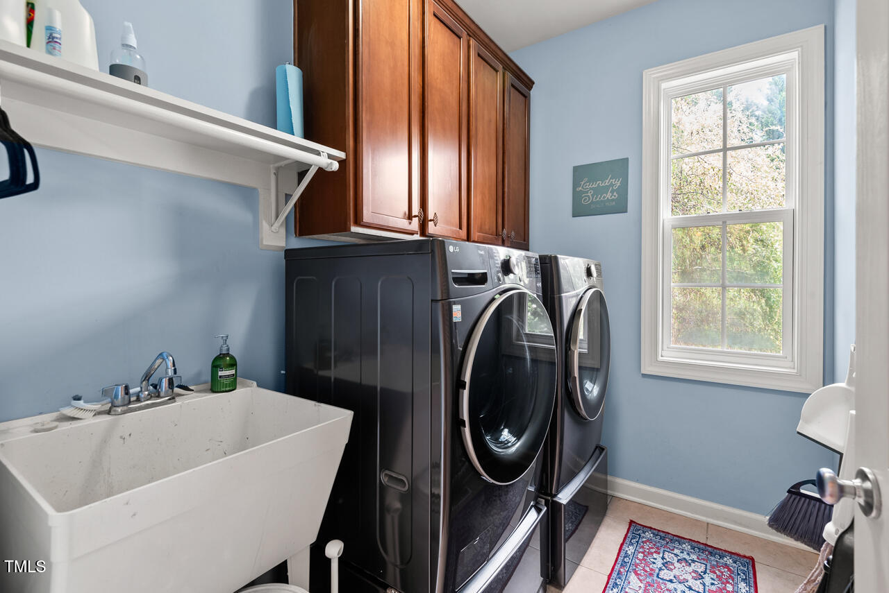 1504 Hemlock Hill Drive