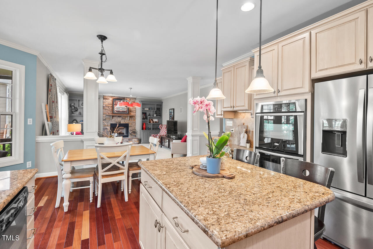 1504 Hemlock Hill Drive