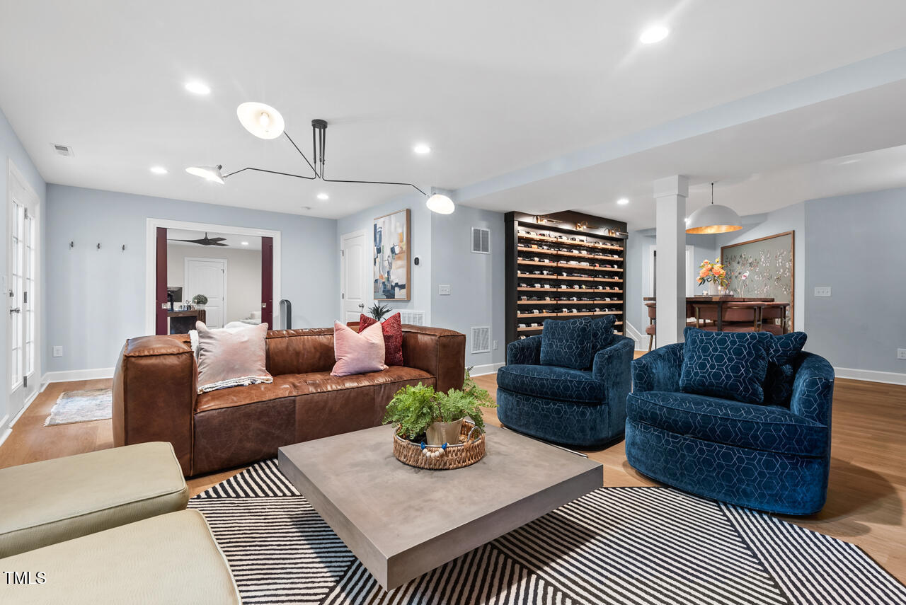 1504 Hemlock Hill Drive