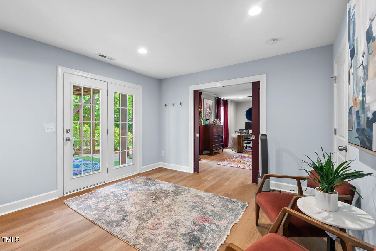 1504 Hemlock Hill Drive