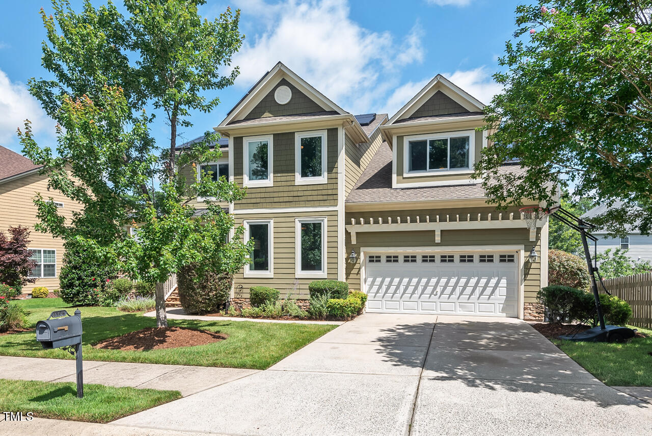 1504 Hemlock Hill Drive