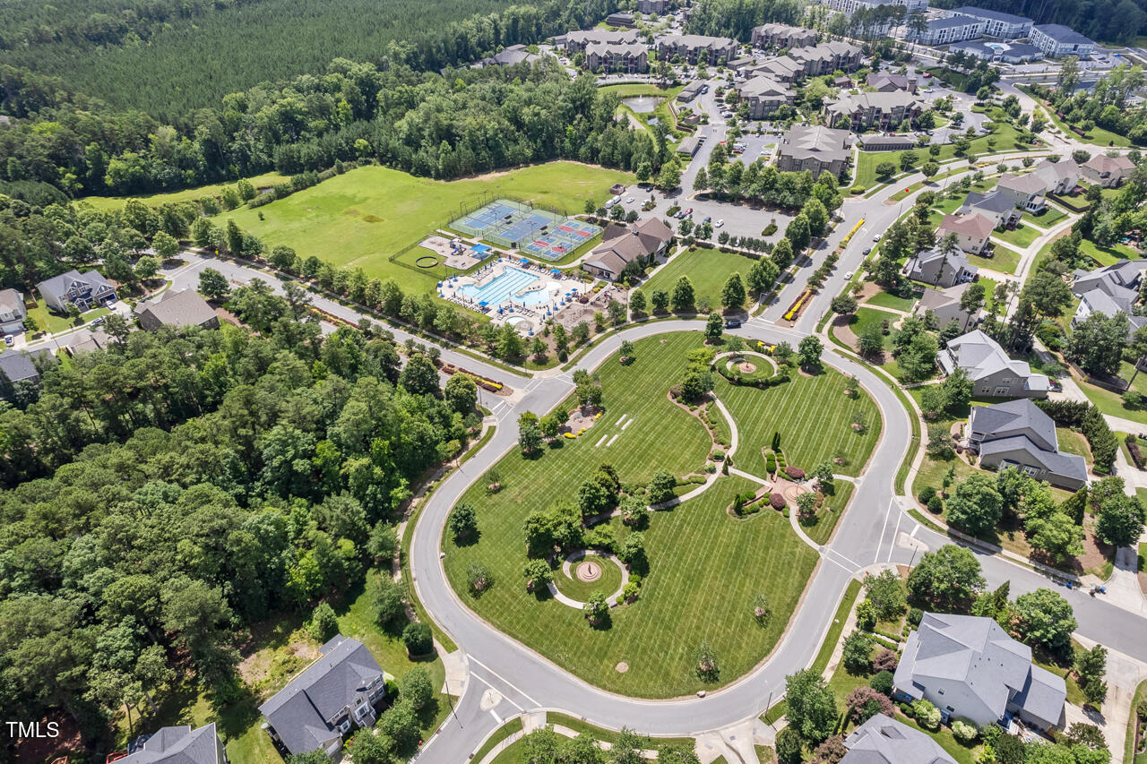 1504 Hemlock Hill Drive