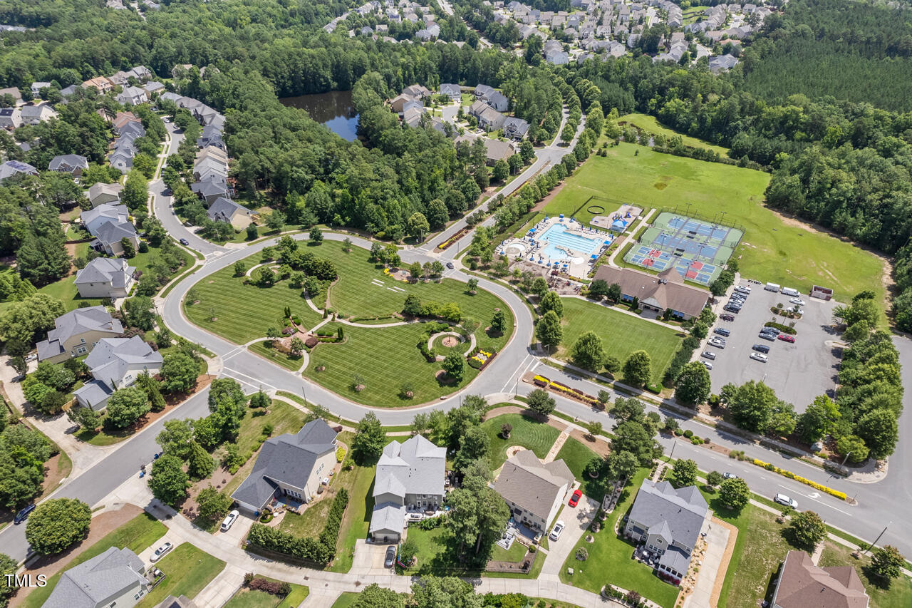 1504 Hemlock Hill Drive