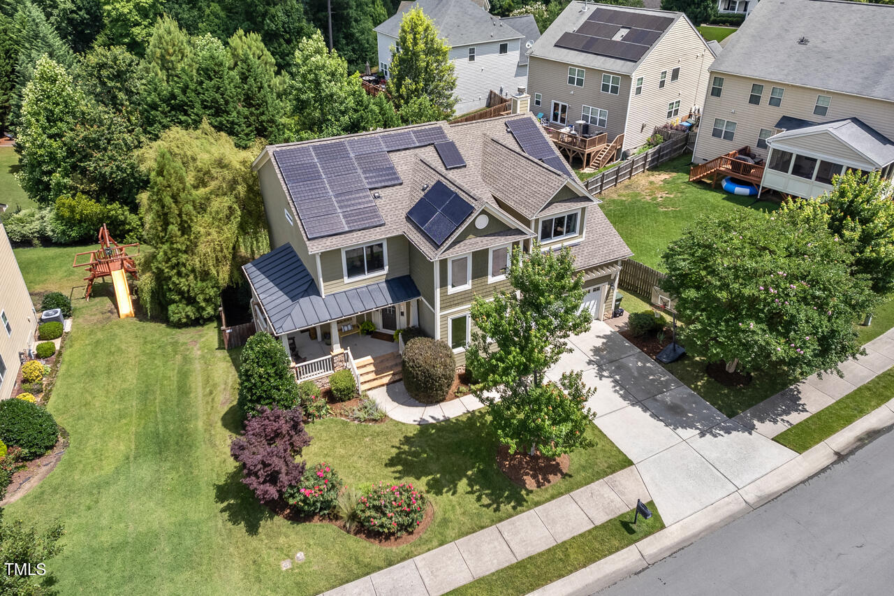 1504 Hemlock Hill Drive