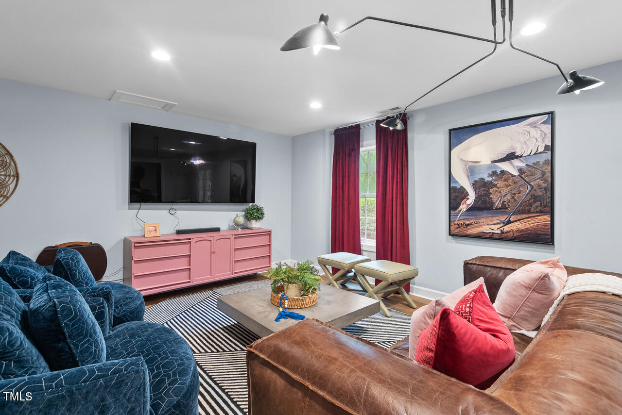 1504 Hemlock Hill Drive