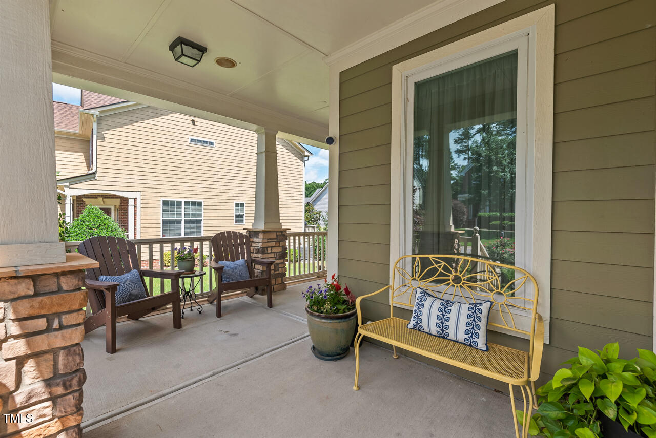 1504 Hemlock Hill Drive