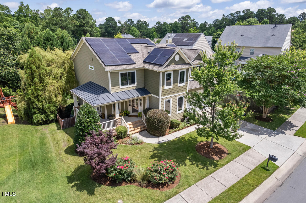 1504 Hemlock Hill Drive