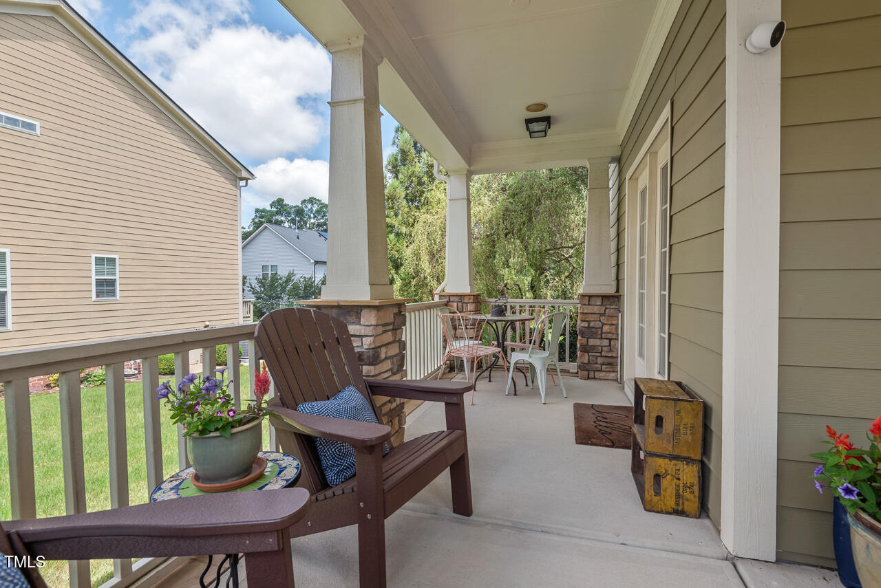 1504 Hemlock Hill Drive