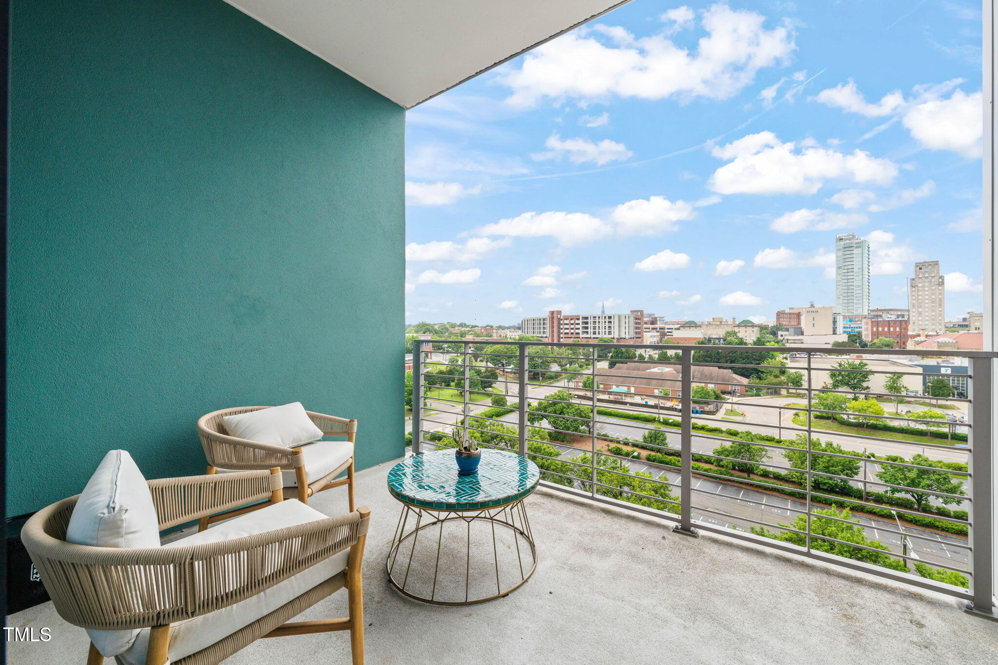 214 Hunt Street # 701