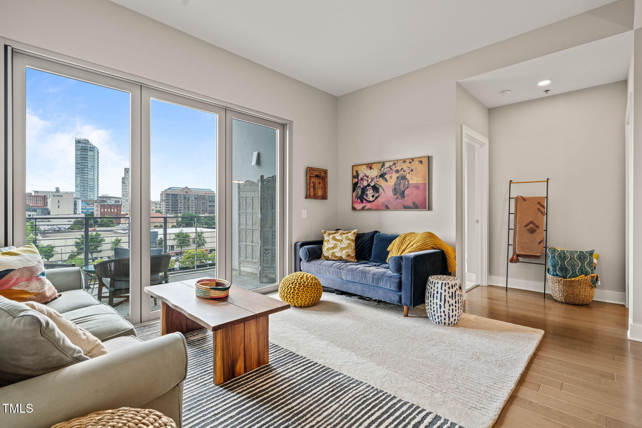 214 Hunt Street # 701