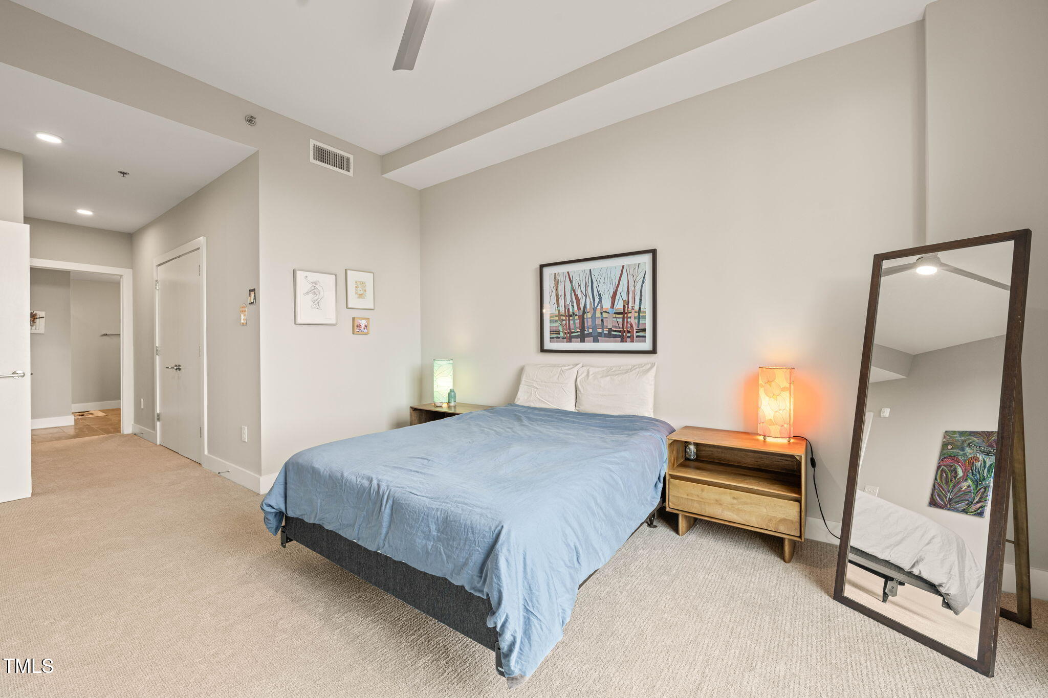 214 Hunt Street # 701