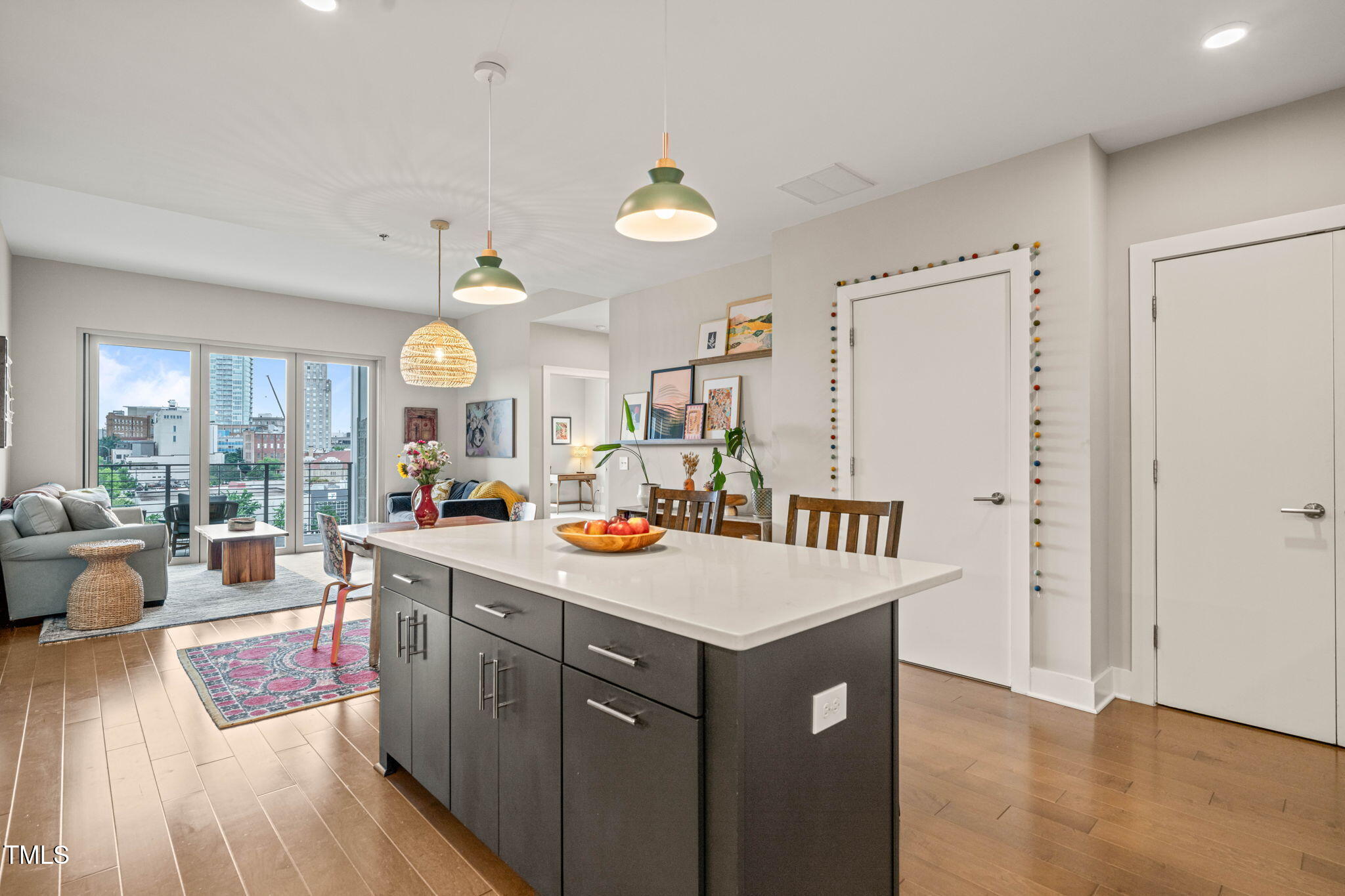 214 Hunt Street # 701