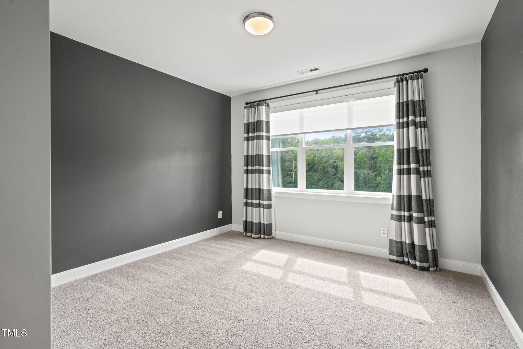 815 Laurelwood Drive