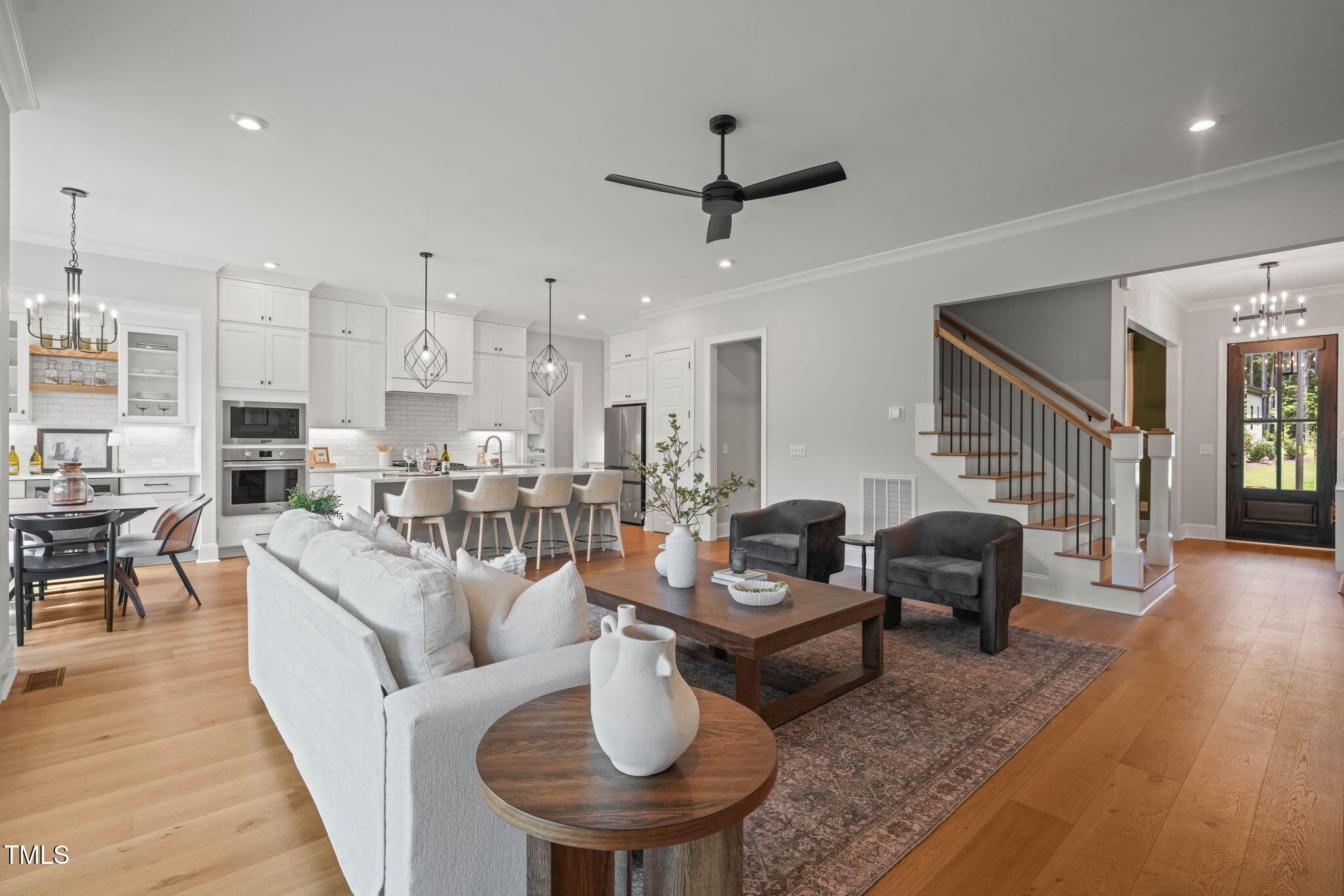 815 Laurelwood Drive
