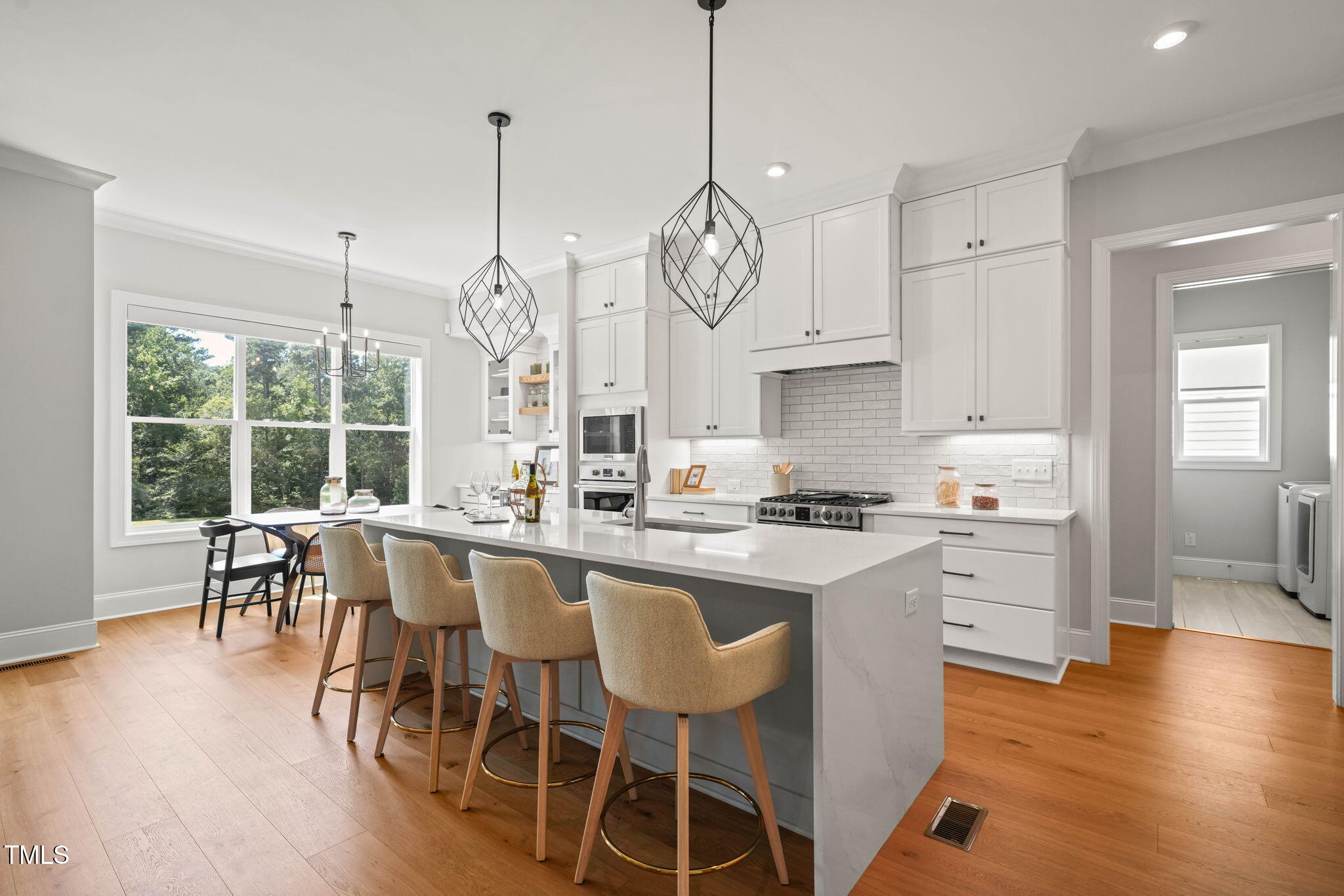 815 Laurelwood Drive
