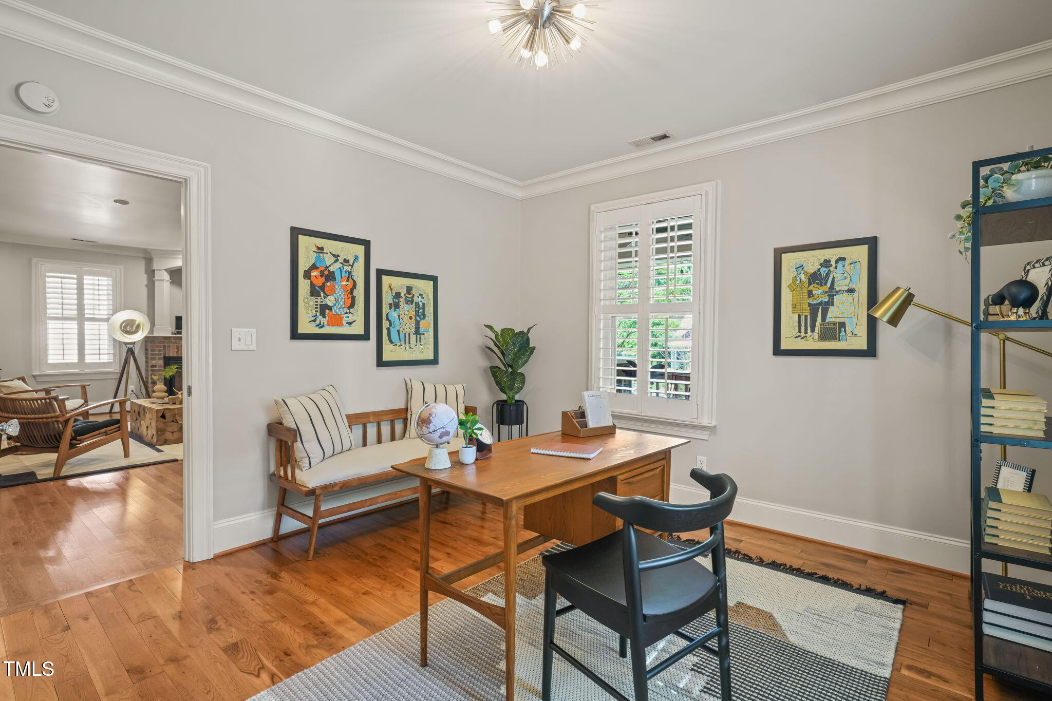 211 W Trinity Avenue
