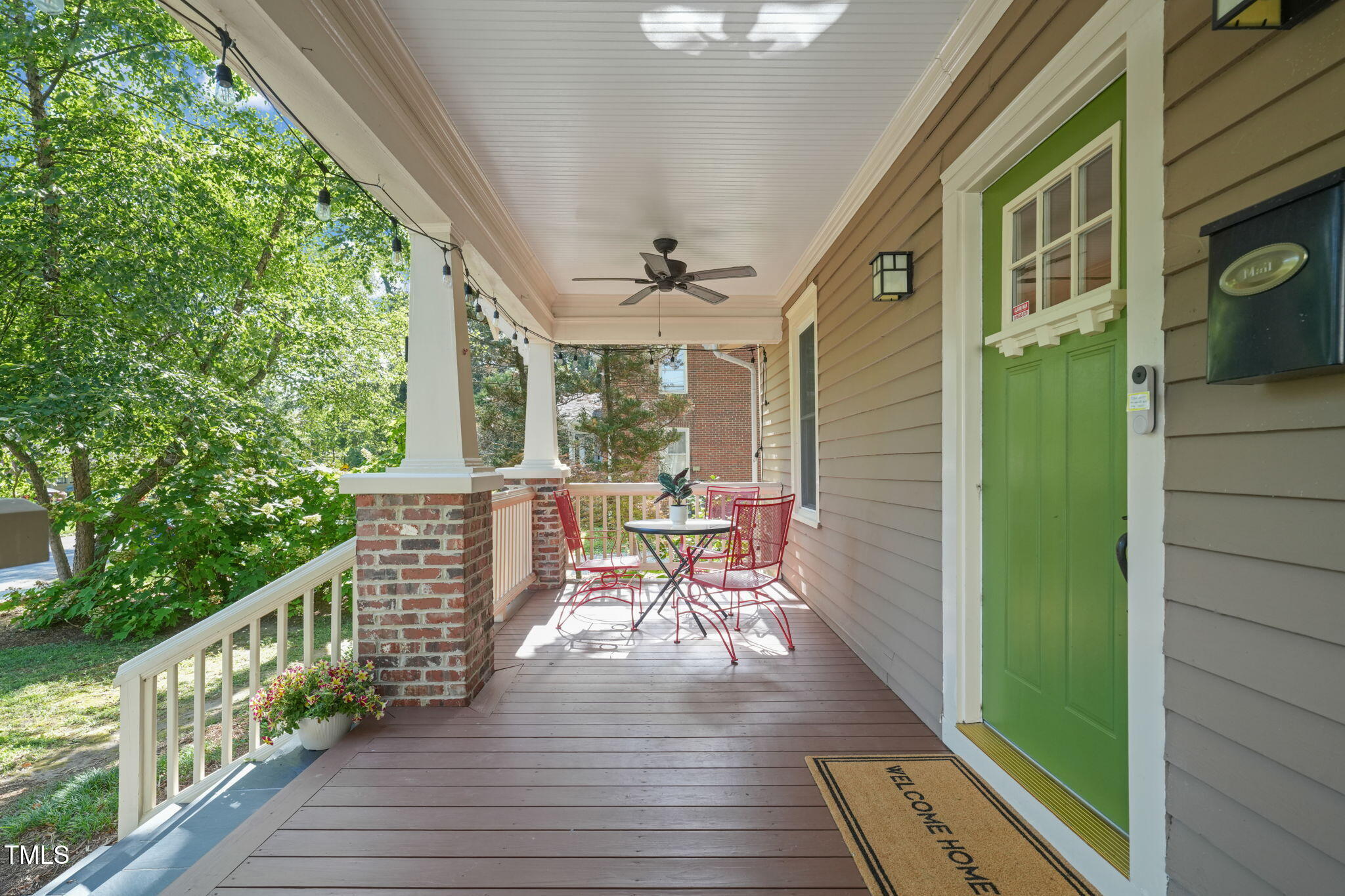 211 W Trinity Avenue