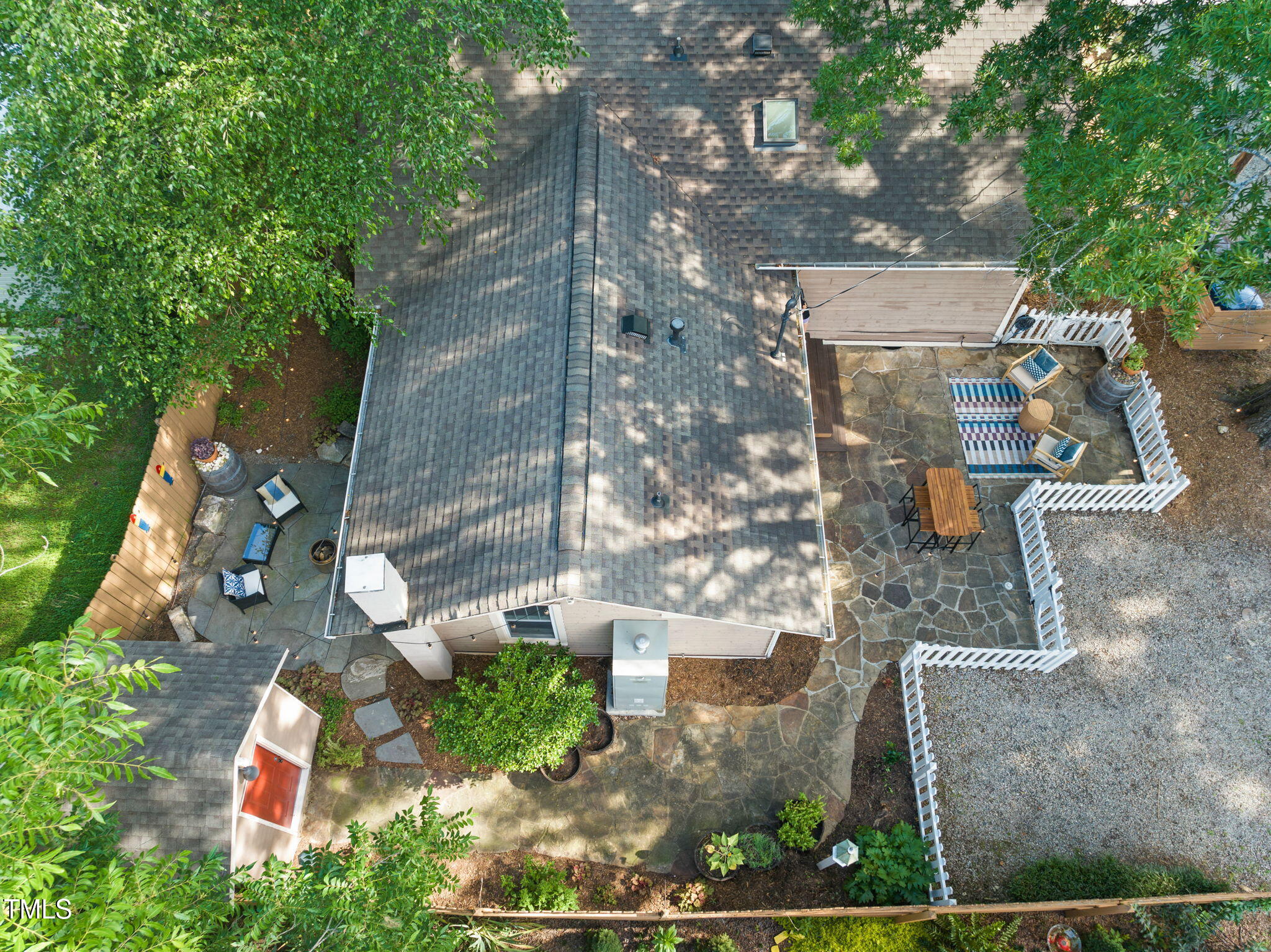 211 W Trinity Avenue