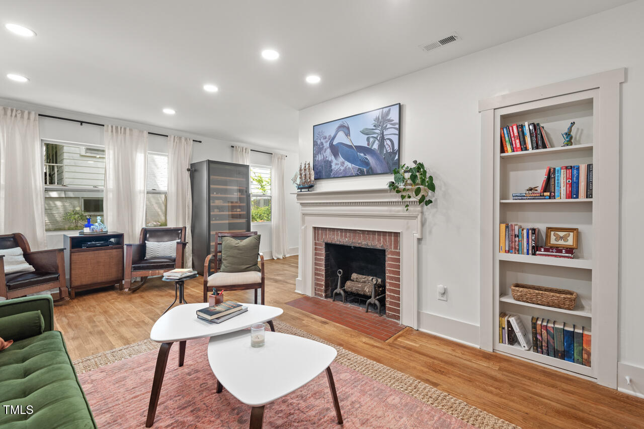 2410 Huron Street