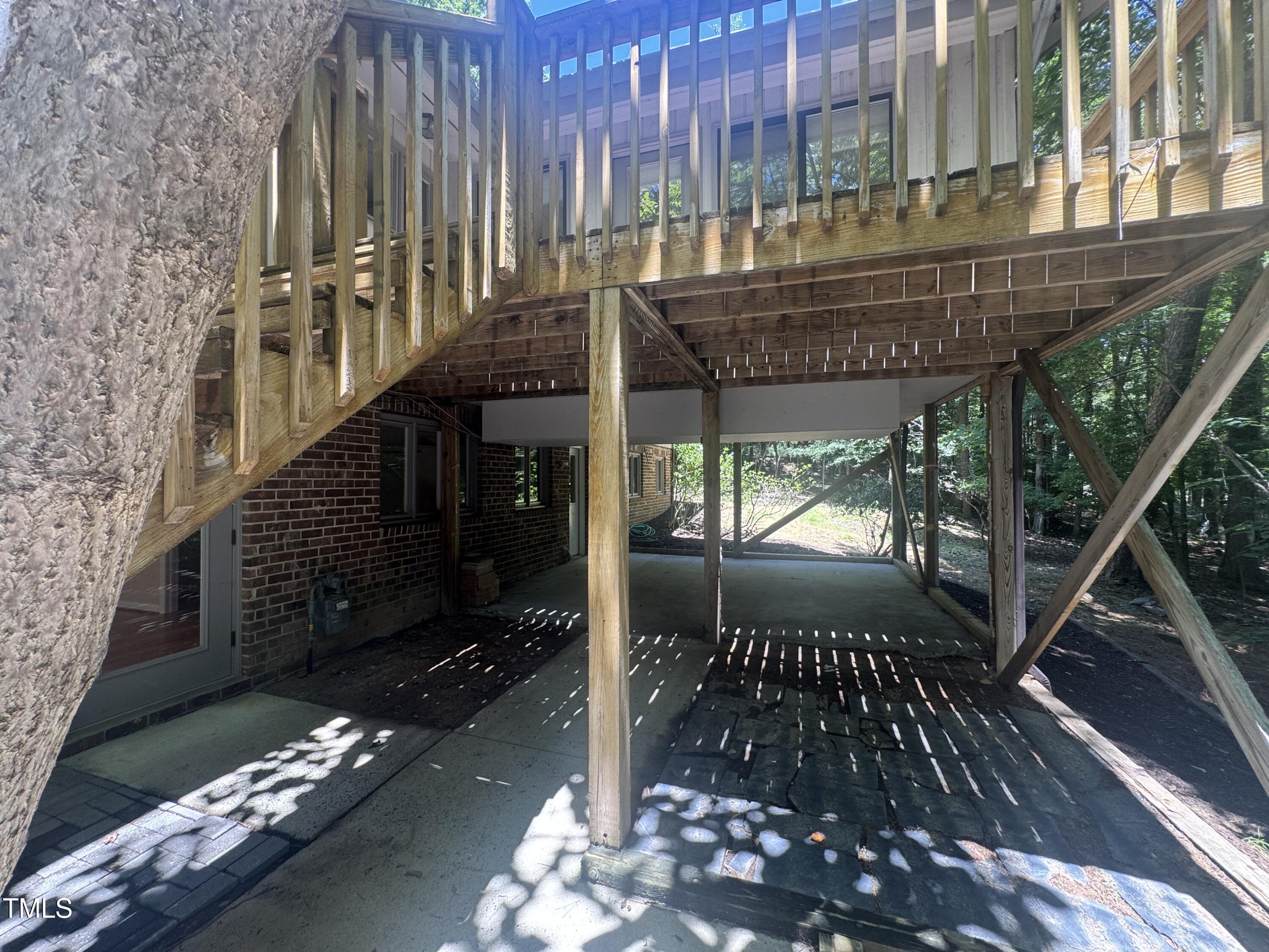 623 Totten Place