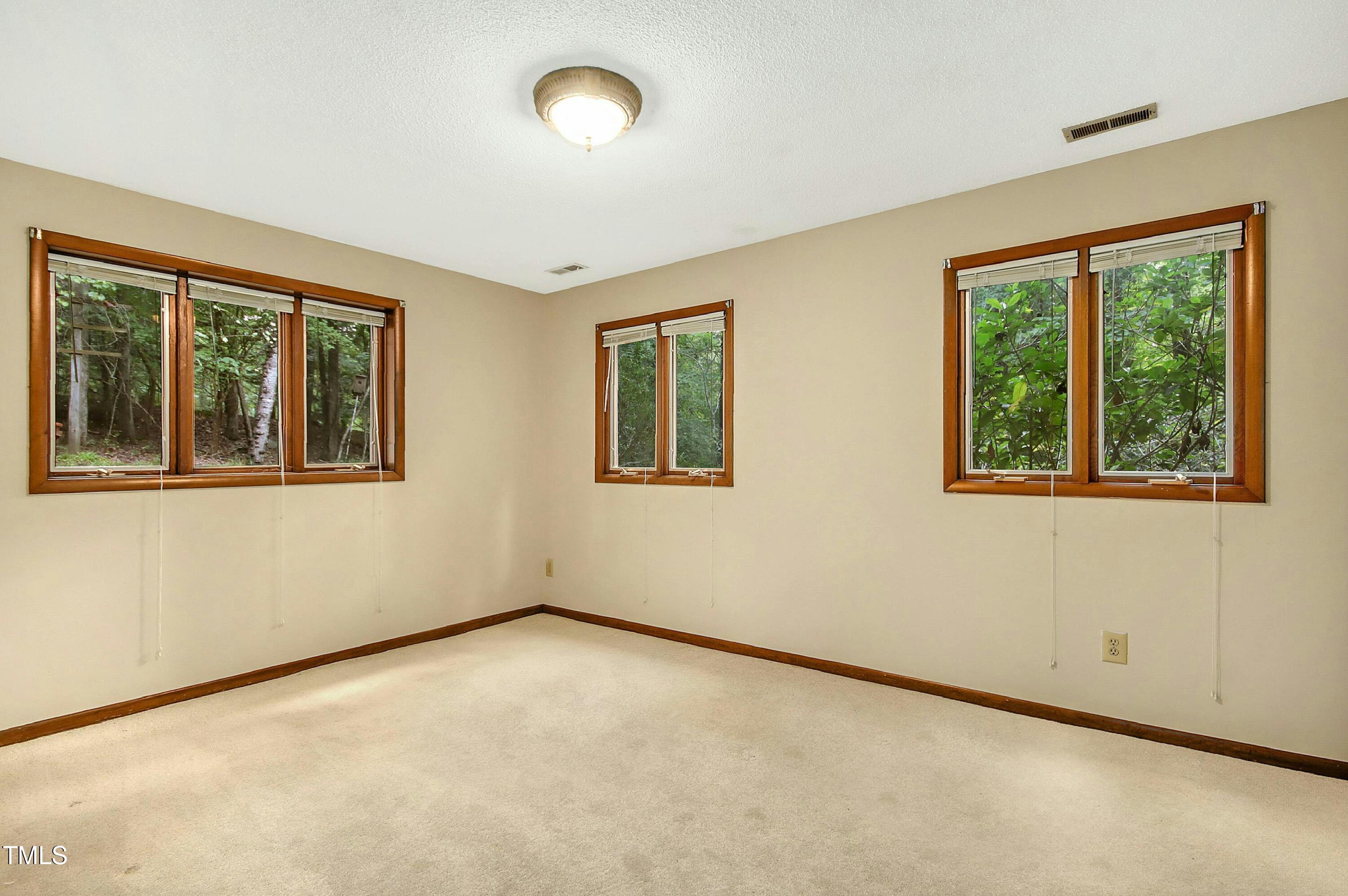 623 Totten Place