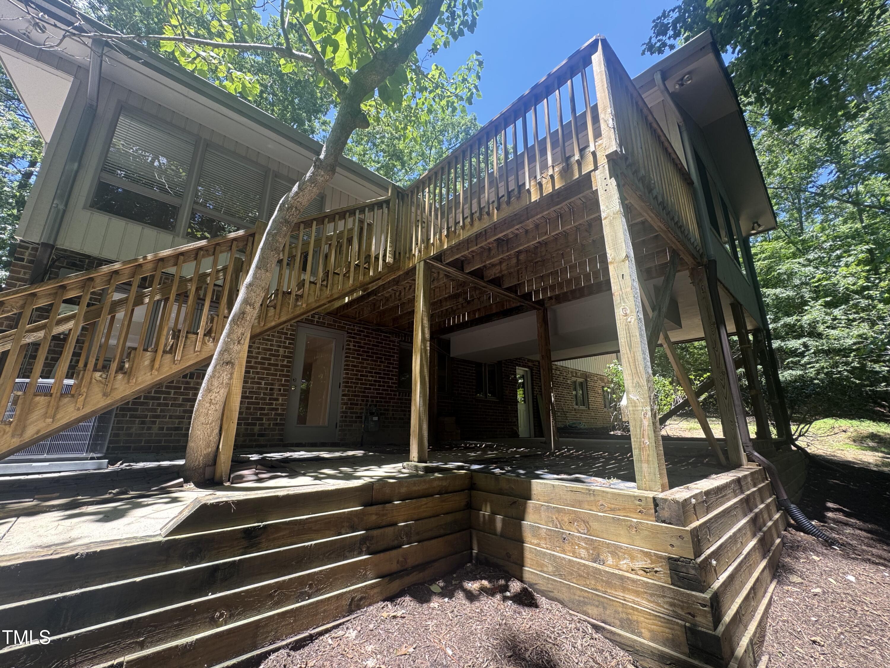 623 Totten Place