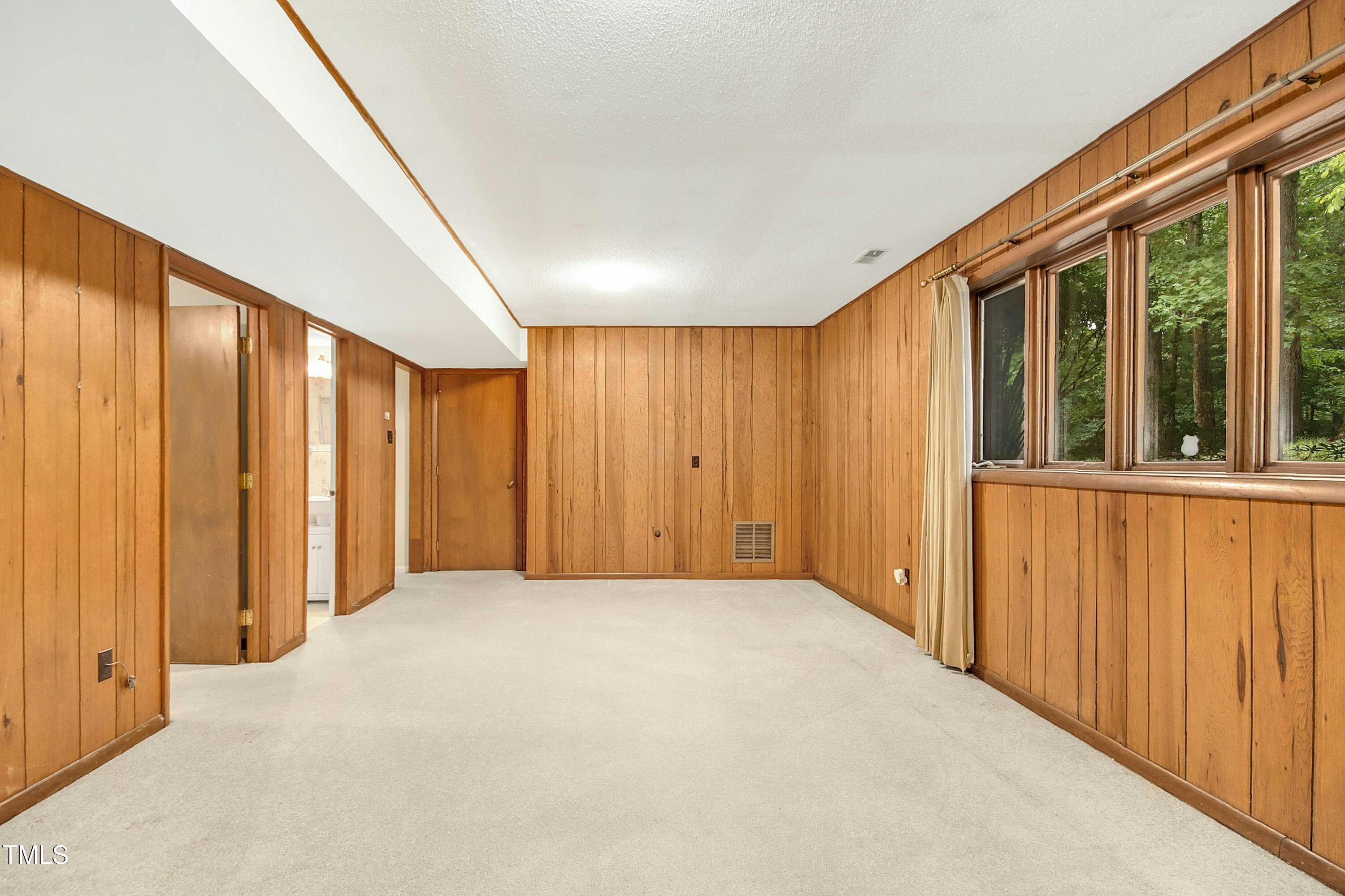 623 Totten Place