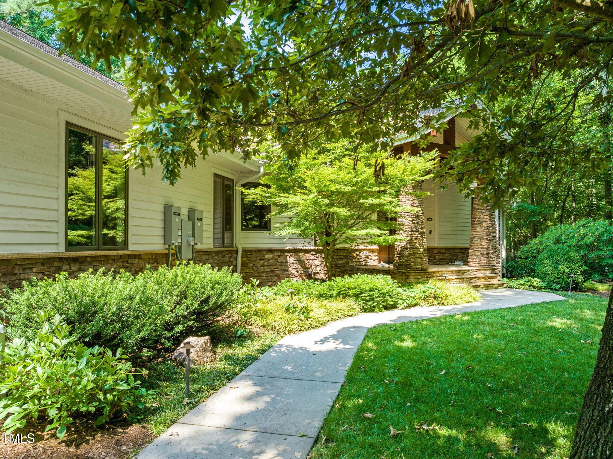 3707 Stonegate Drive