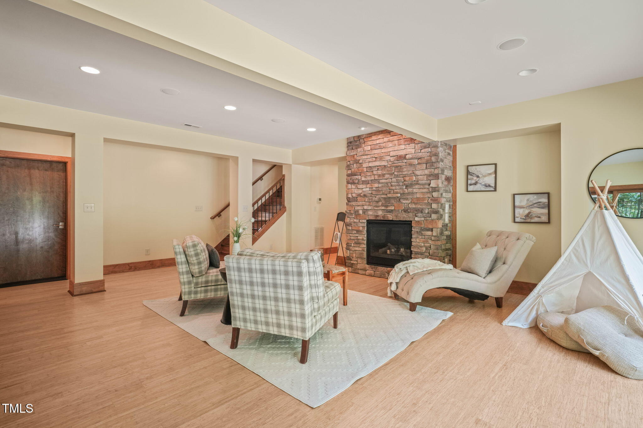 3707 Stonegate Drive