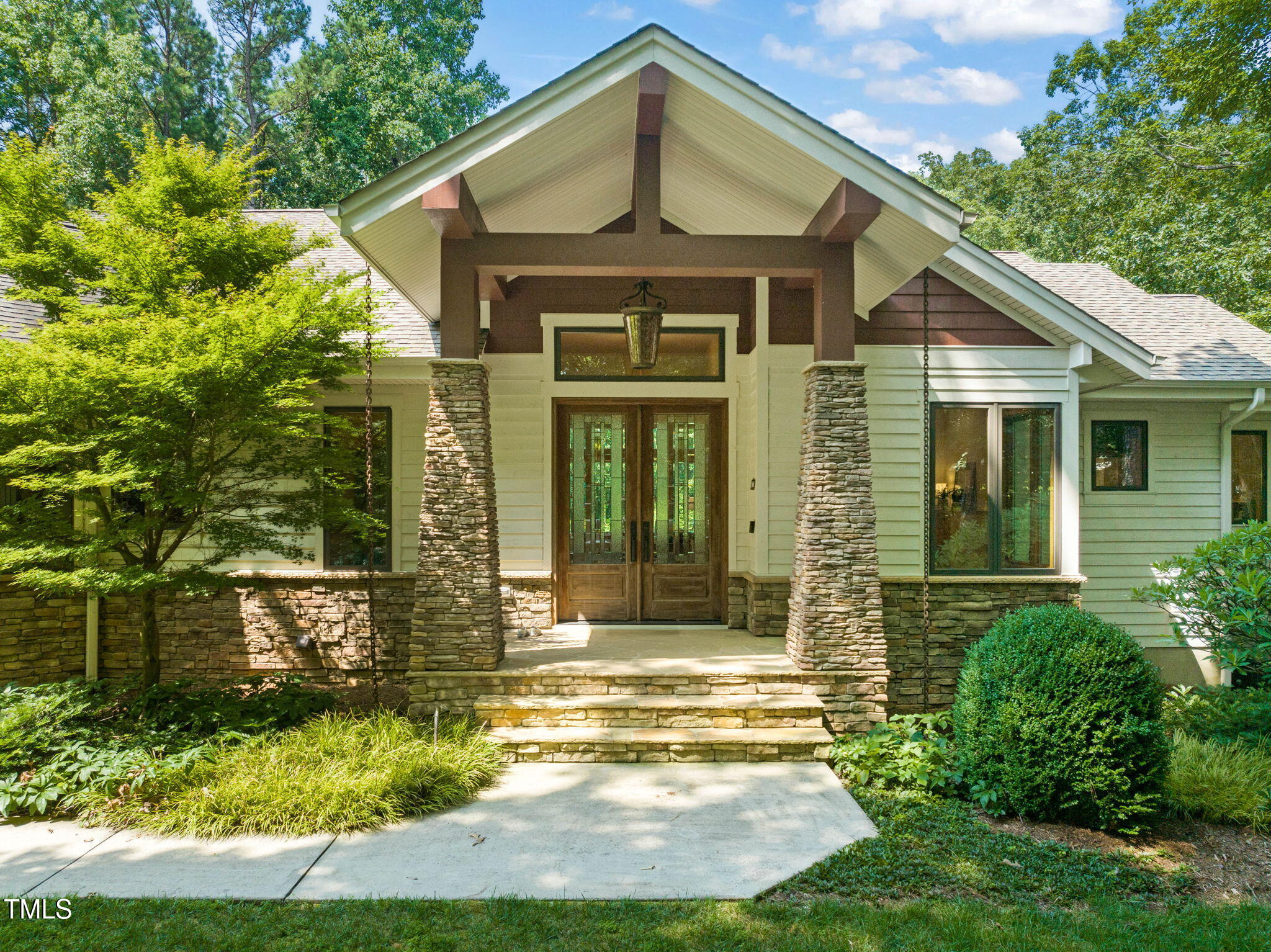 3707 Stonegate Drive