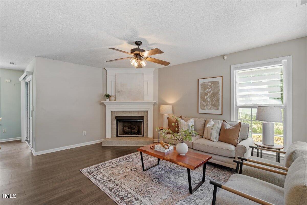 404 Ascott Way