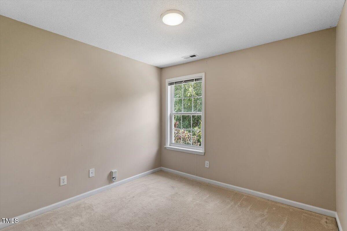 404 Ascott Way