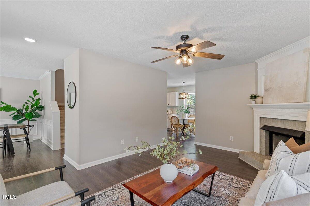 404 Ascott Way
