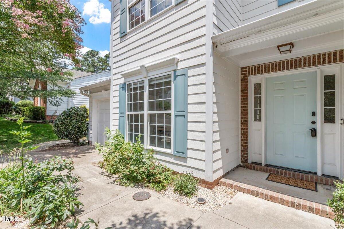 404 Ascott Way