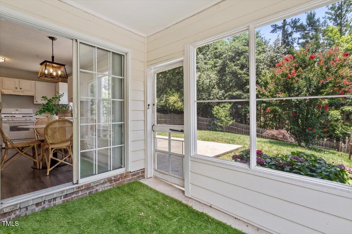 404 Ascott Way