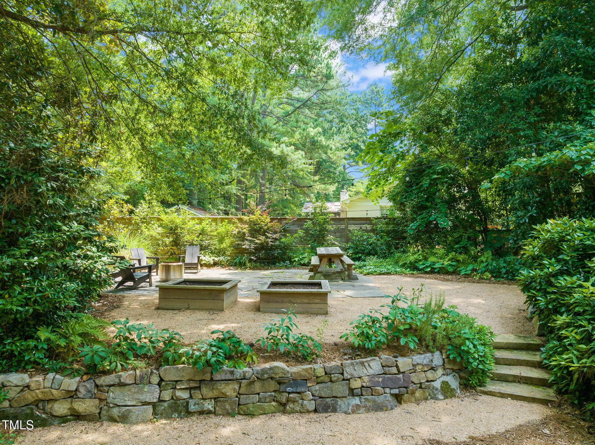 2504 W Club Boulevard