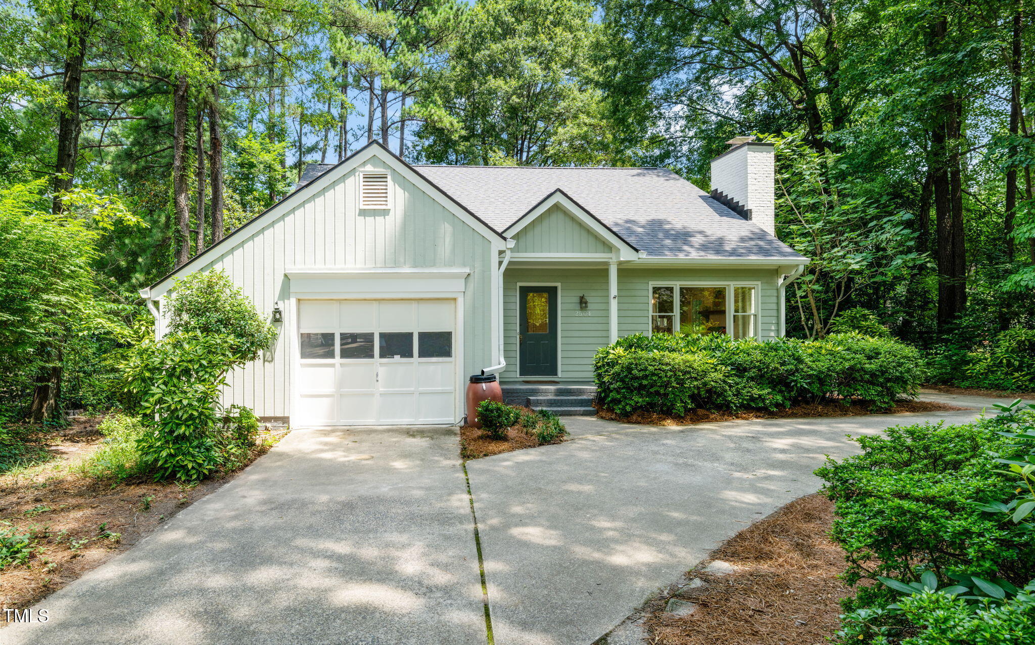 2504 W Club Boulevard
