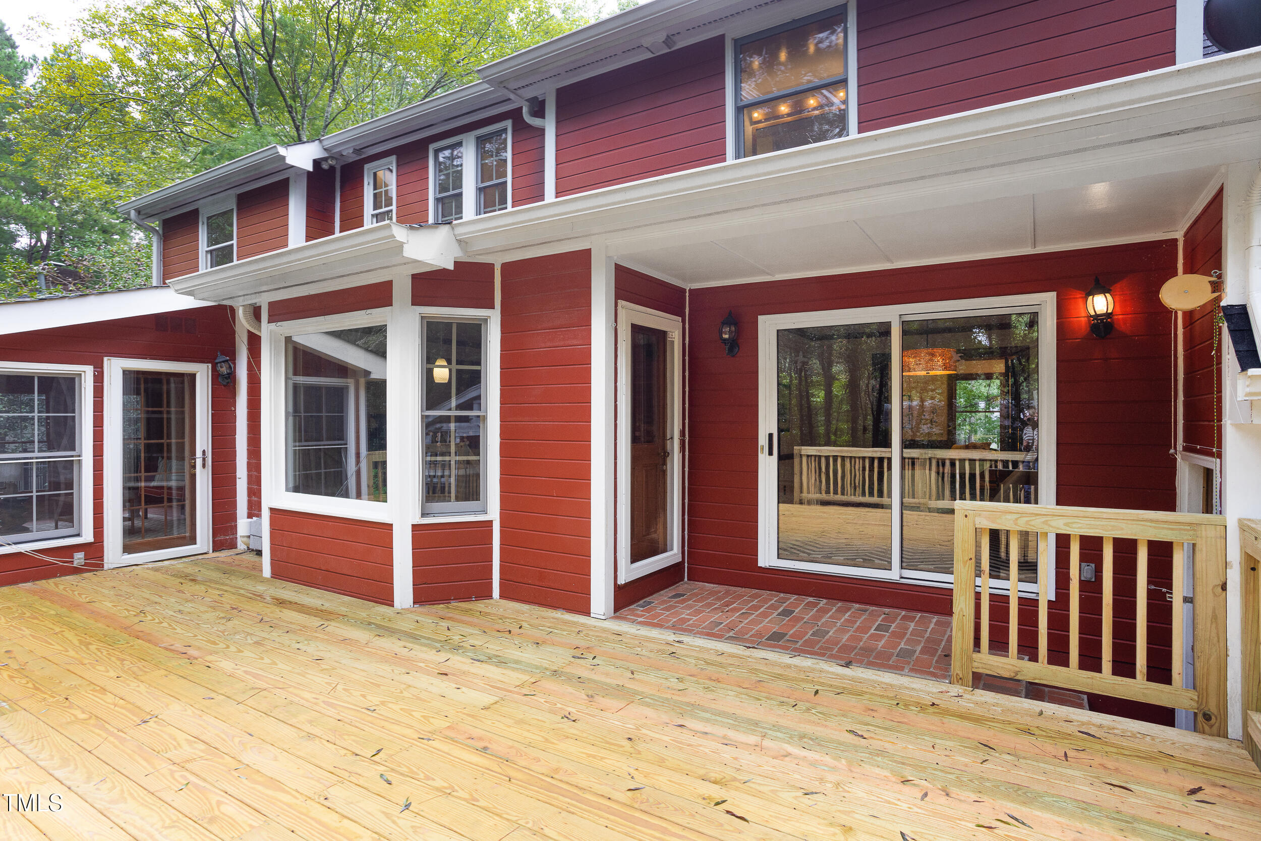 6728 Glen Forrest Drive