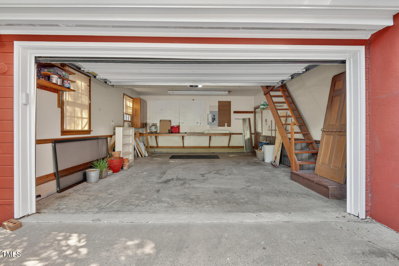 6728 Glen Forrest Drive