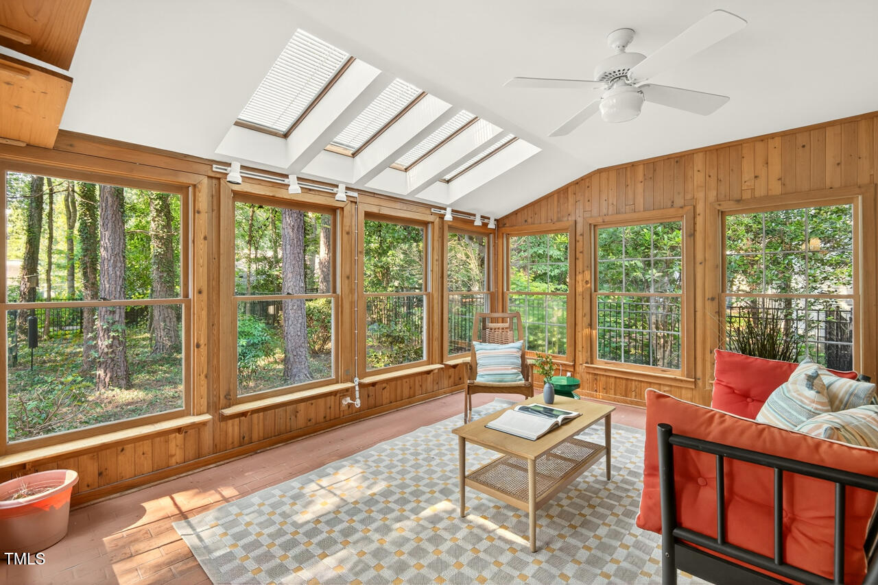 6728 Glen Forrest Drive