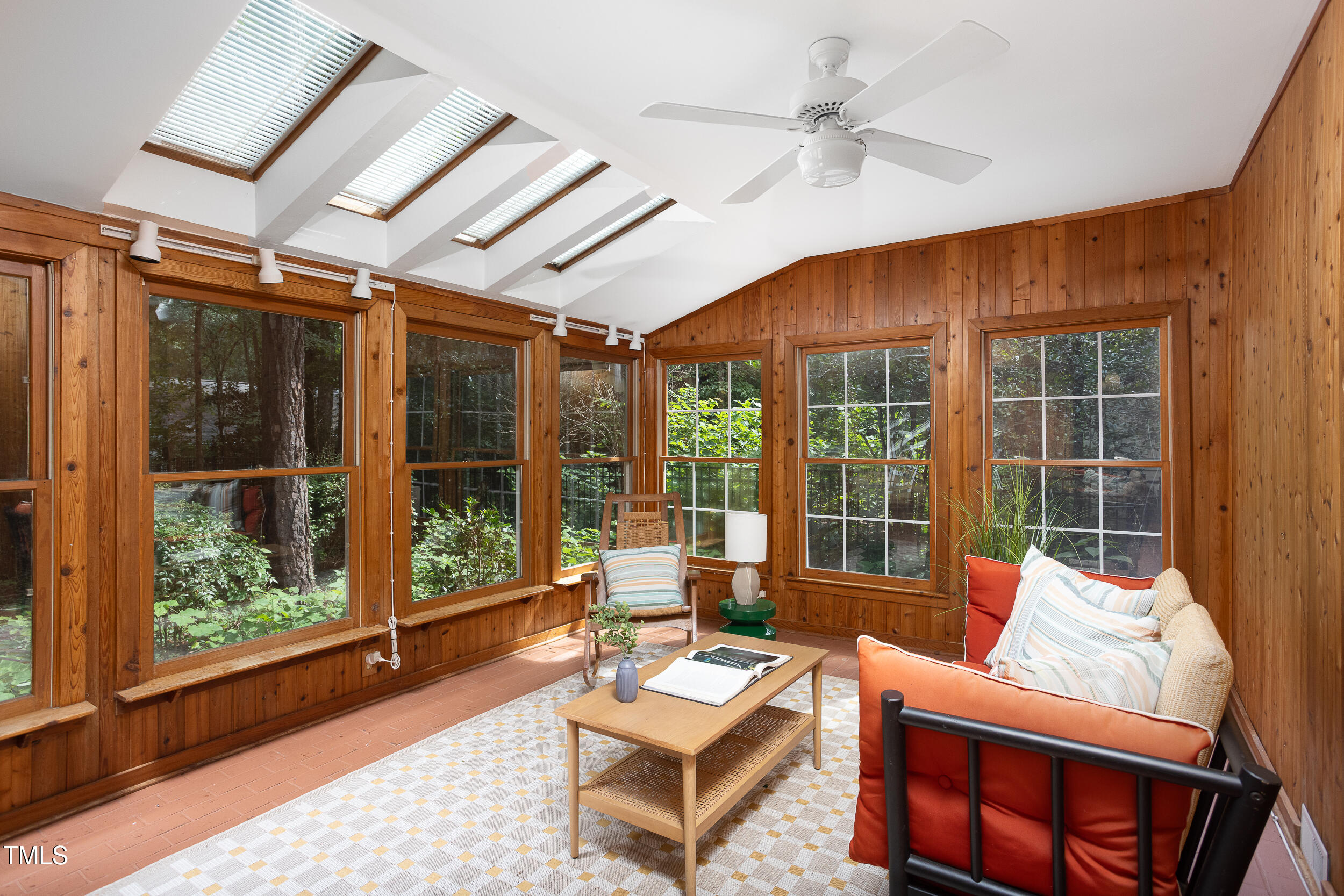 6728 Glen Forrest Drive