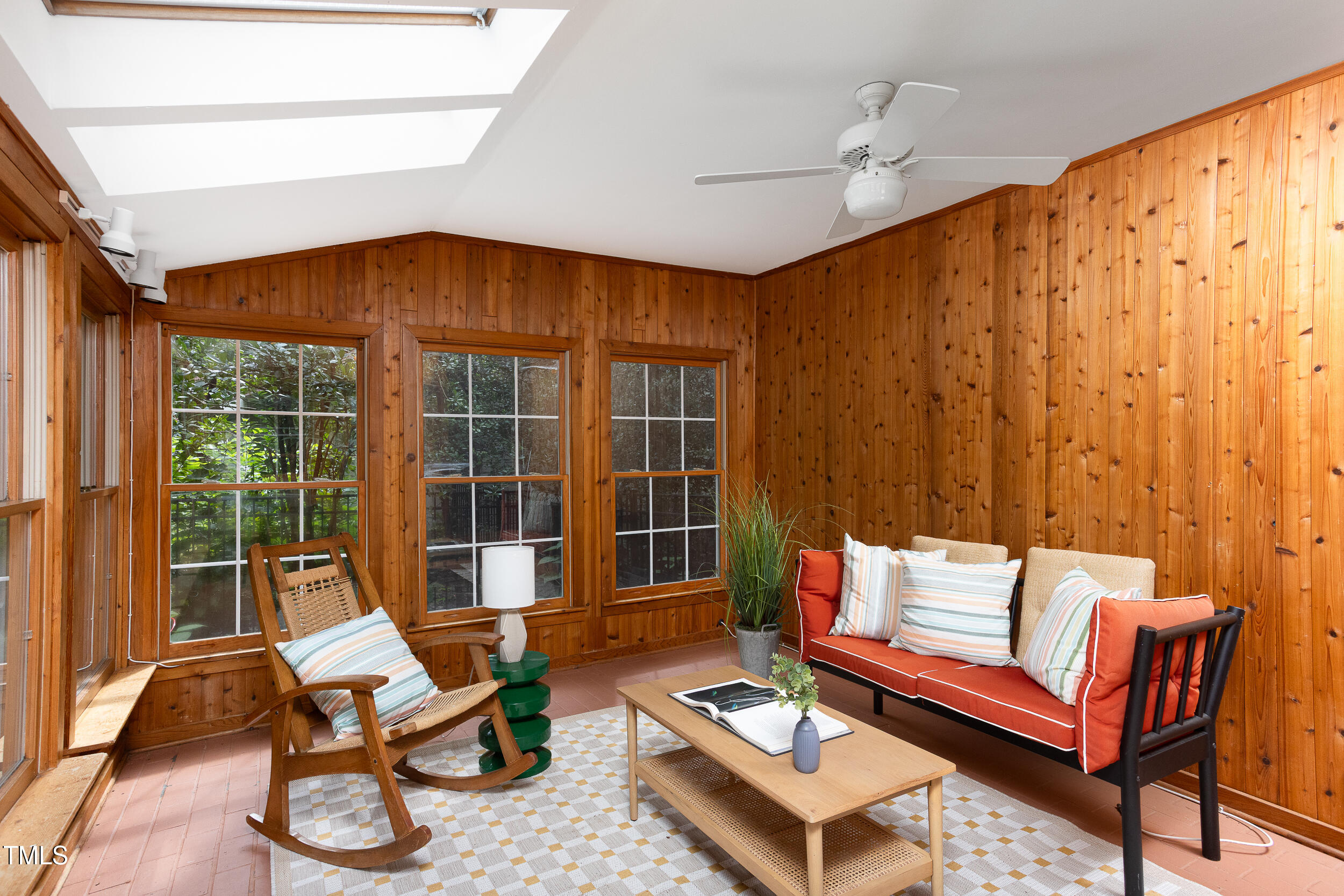 6728 Glen Forrest Drive