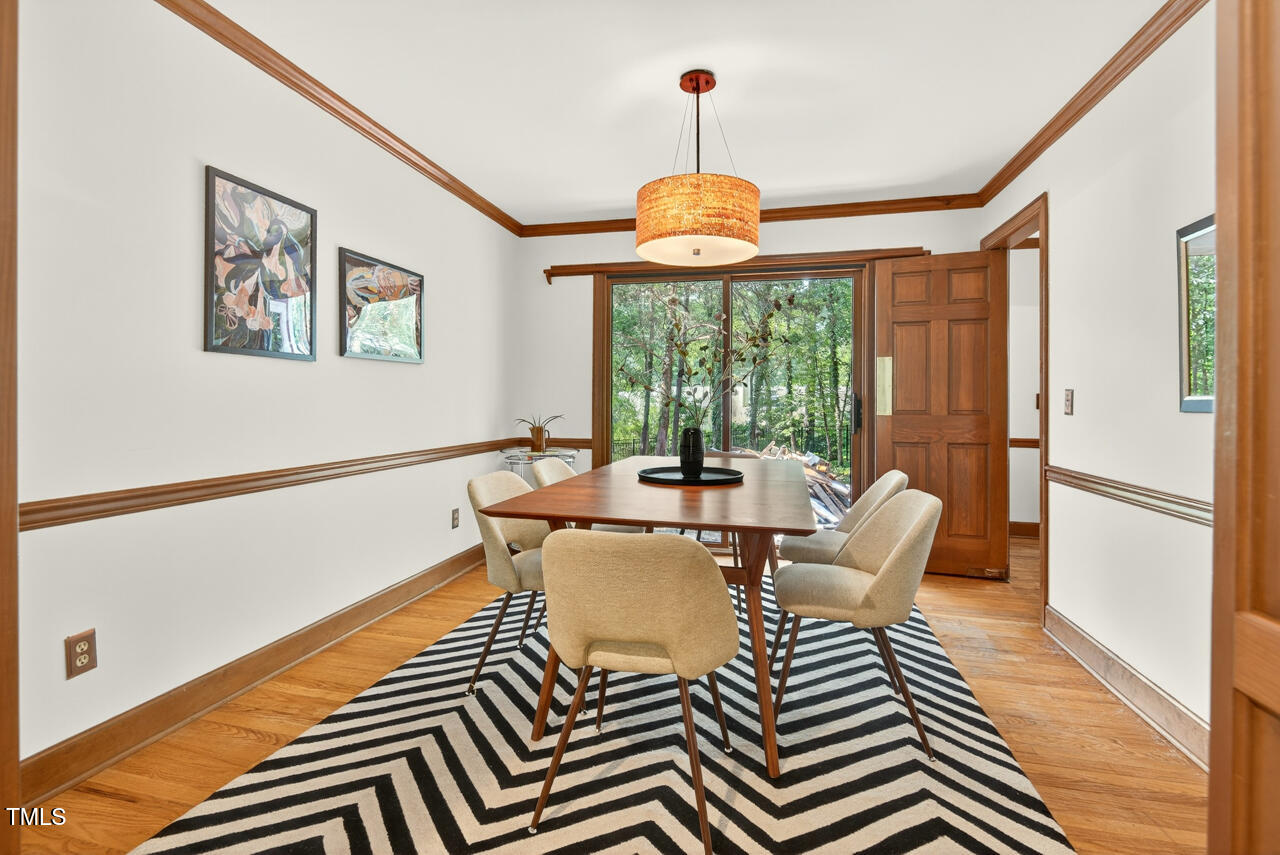 6728 Glen Forrest Drive