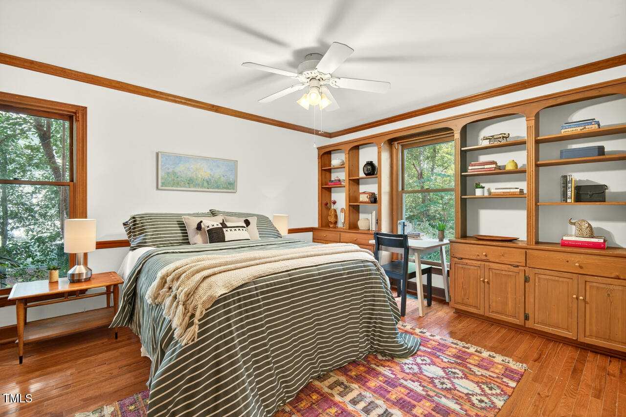 6728 Glen Forrest Drive